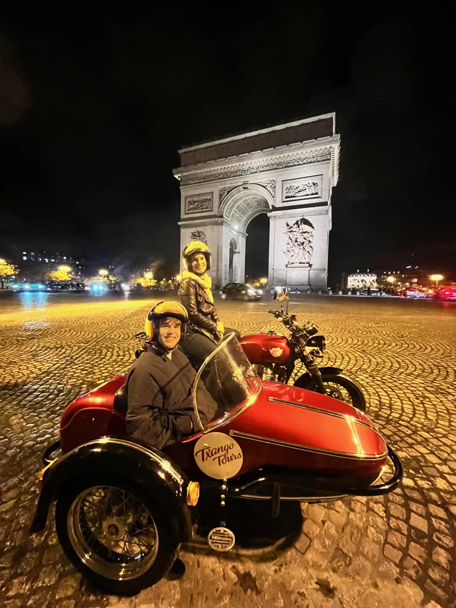 Sidecar at the Arc de Triomphe